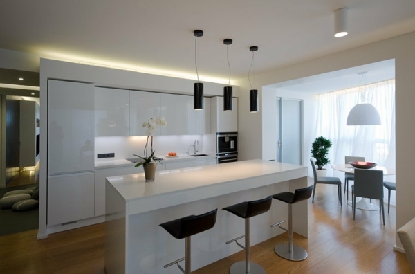 minimalistische-moderne-schwarz-weiße-Küche