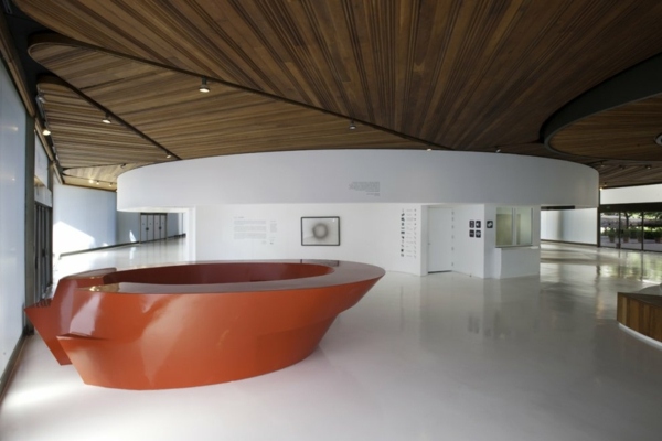 minimalistisches-Design-moderne-Kunstgalerie