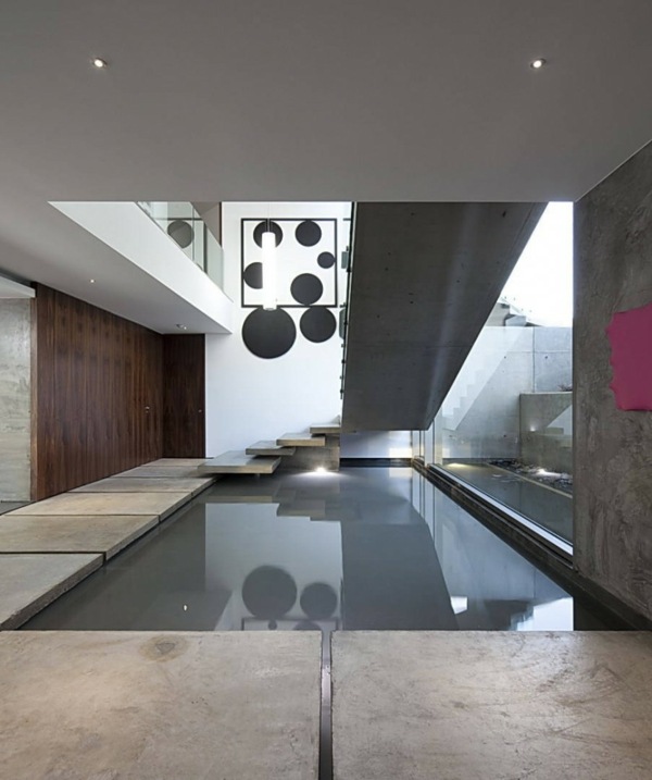 modernes minimalistisches  Interieur - interessante Dekoration