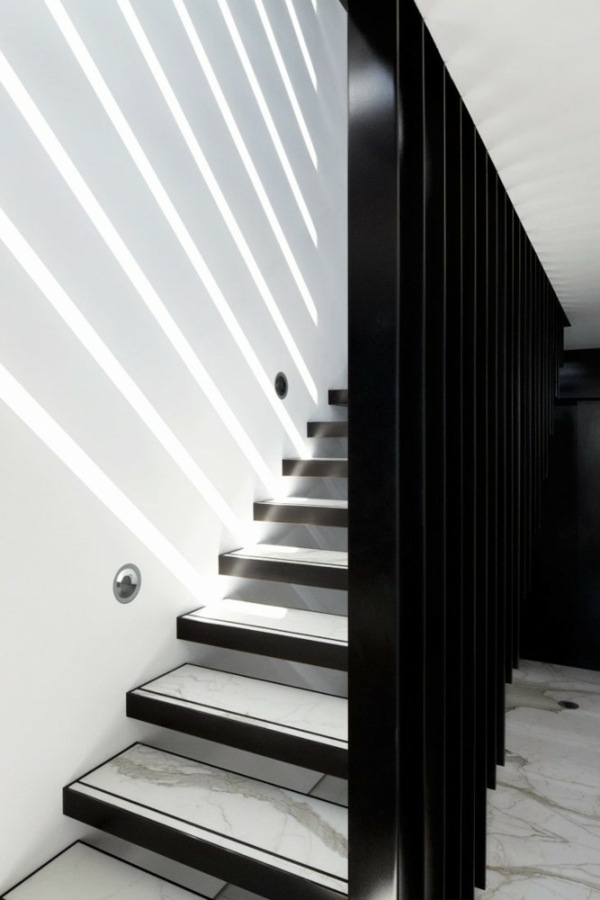 minimalistisches Interieur Treppe