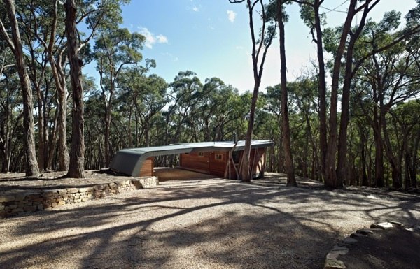moderne architektur- blockhütte in australien
