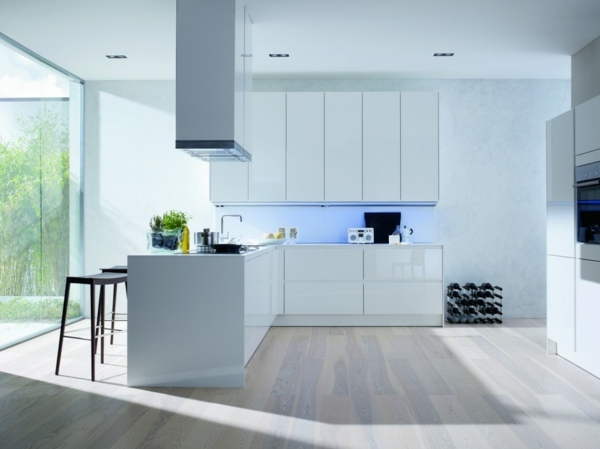 Ideen minimalistische weißes Küchen Design 13