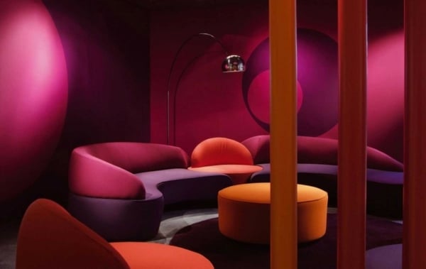 orange-rosa-Wohnzimmer-Design