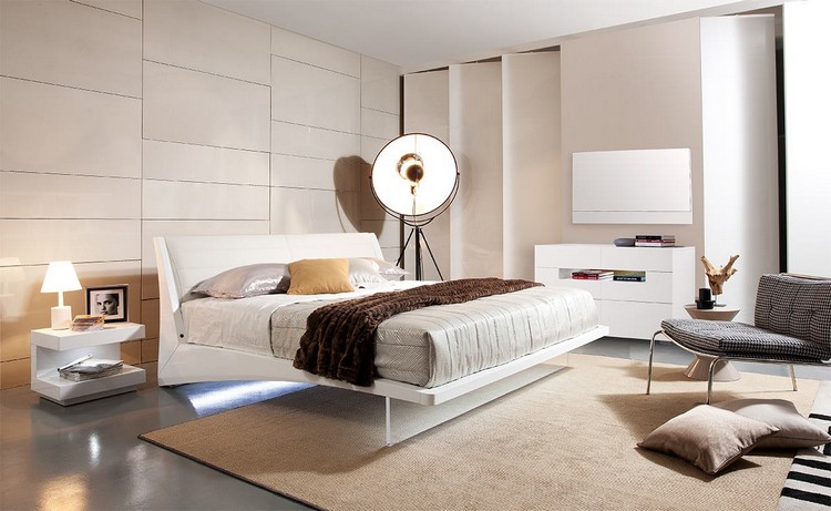 das perfekte Schlafzimmer weisses-bett-beige-wande-teppich