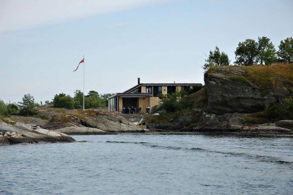 hölzernes Küstenhaus in Norwegen