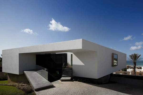 minimalistische Artchitektur - weiße Fassade