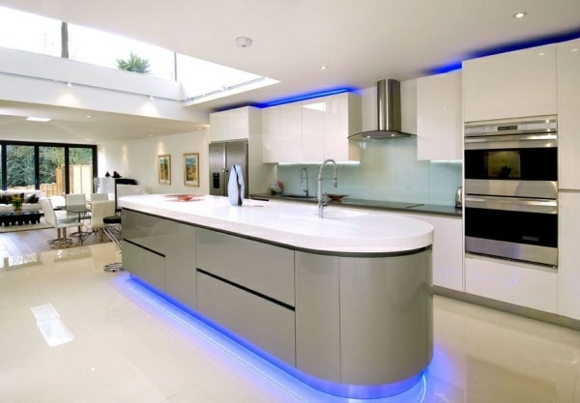 weiße-küche-LED-Beleuchtung
