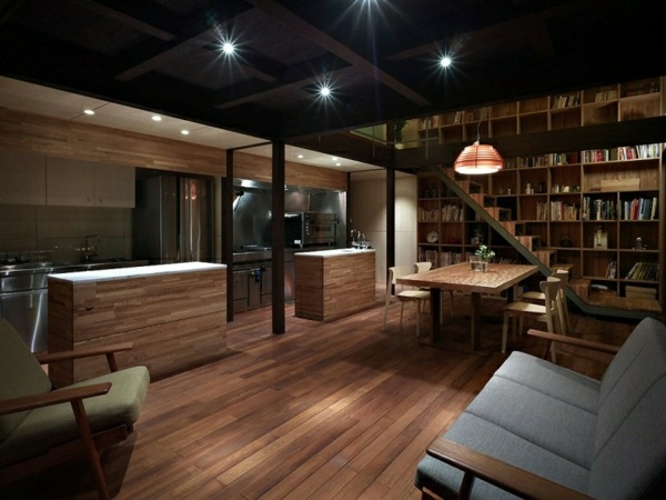Einbauküche-Bibliothek-Holzboden