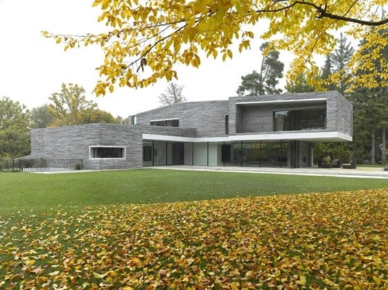 Minimalismus-Hausdesign-Steinfassade