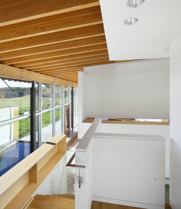 Treppenhaus-moderne-nachhaltige-Architektur