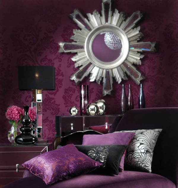dramatisches-look-luxuriöses-schlafzimmer-lila