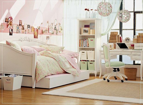 kleines-Mädchen-Kinderzimmer-rosa-weiß