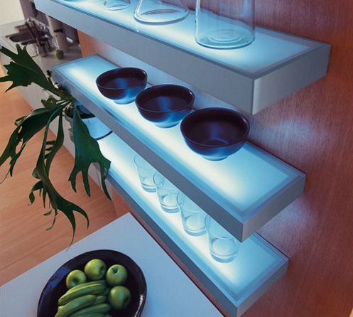 leuchtende-küchenregale-Küchenbeleuchtung-Ideen