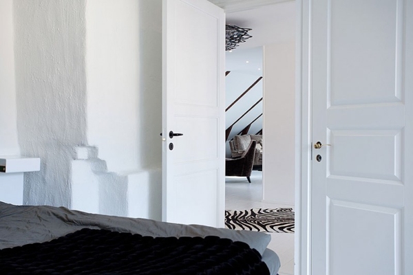 luxuriöses-penthouse-weißes-innendesign