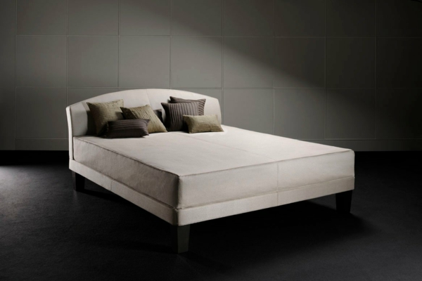 modernes-weißes-Bett-Armani
