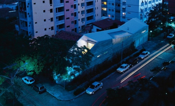 minimalistisches-Stadthaus-Rio-Brasilien