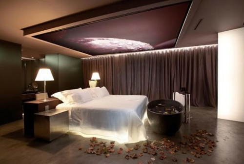 romantische-Beleuchtung-lila-Schlafzimmer