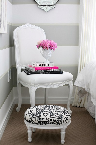 rosa-weiß-schwarz-decor-vintage-möbel
