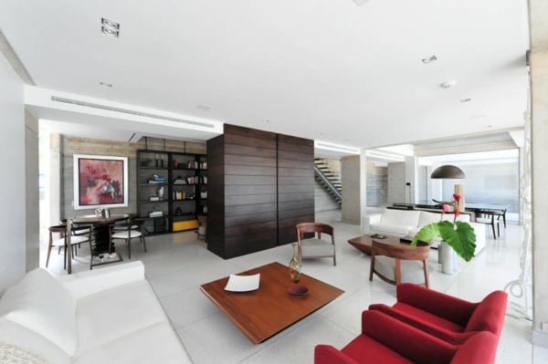 rote-Möbel-Wohnzimmer-skandinavischer-Stil