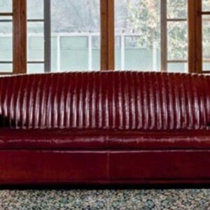 rotwein-Designer-Sofa