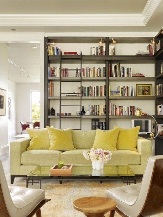 vintage-wohnzimmer-möbel-gelbes-sofa