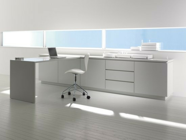 weiße-moderne-Büro-Möbel