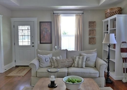 weiße-vintage-wohnzimmer-möbel