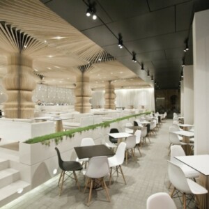 weißes-Interieur-Design-Cafe-Bulgarien