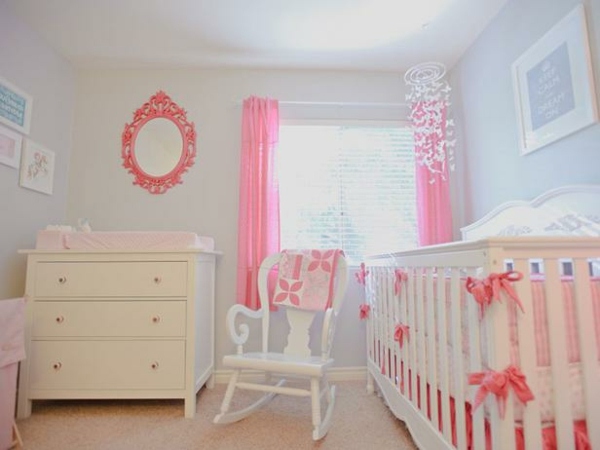 Kinderzimmer -gestalten-Deko-Ideen-weiße-baby-möbel