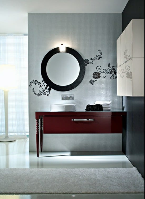 Fliesen-badezimmer-schwarz-weiß
