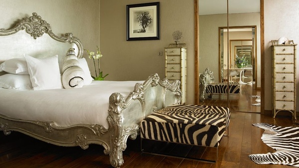 G-Hotel-Luxus-pur-Interieur-Design-schlafzimmer