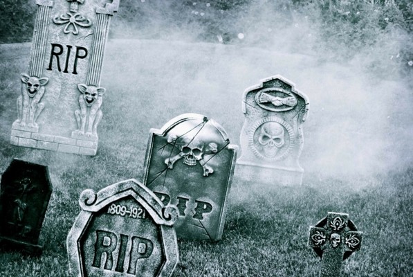 Halloween-Dekoration-Friedhof