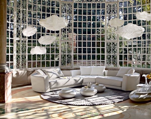 Roche Bobois-modernes-Möbeldesign-weißes-sofa