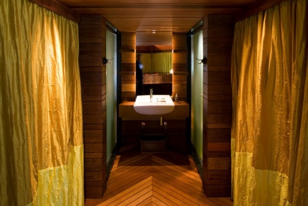 Wandverkleidung-Holz-Badezimmer