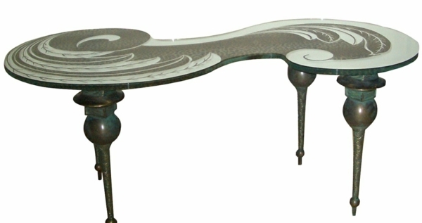 eleganter-Tisch-Möbeldesign-Carlo-Rampazzi