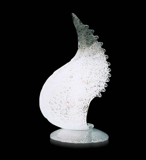 futuristische-Tischlampe-Vogelflügel