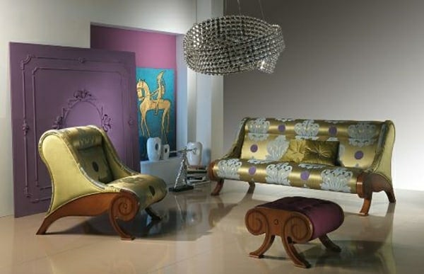 golden-lila-Wohnzimmer-Design