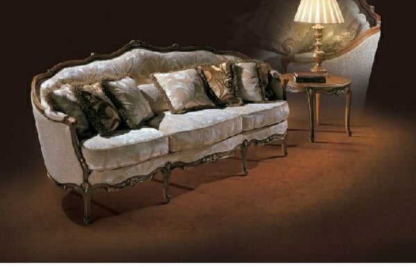 luxuriöses-Sofa-gepolstert-Stehlampe-Wohnzimmer