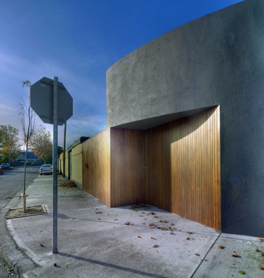 Moderne Hütte in minimalistischem Stil