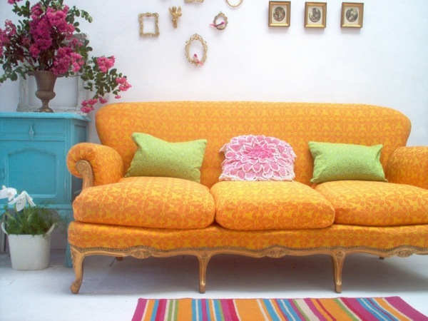 retro-Shabby-Chic-orange-Sofa