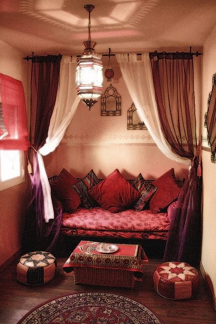 rosa-orientalisches-Wohnzimmer