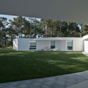 runde-Fassade-minimalistische-Architektur