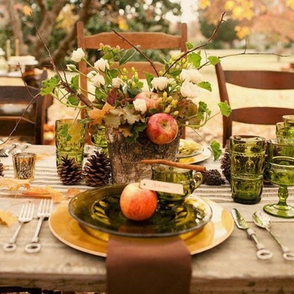 weiße-Rosen-Herbst-Tisch