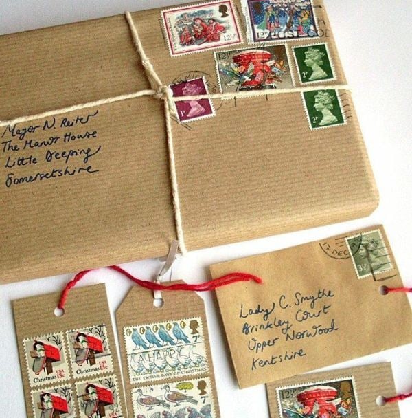 Geschenke-verpacken-originelle-Ideen-briefmarken-paket