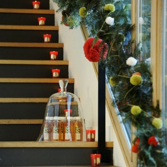 Kerzen-Beleuchtung-Weihnachten-Treppenhaus