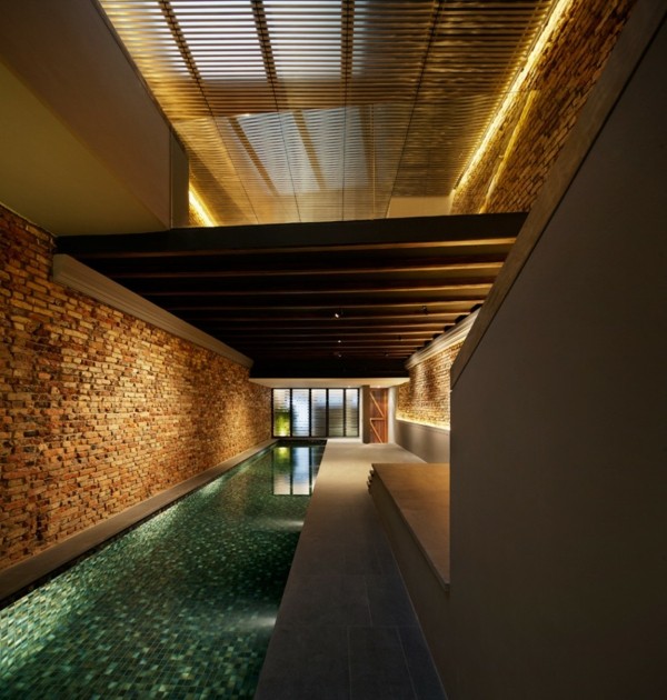 Schwimmbad-Haus-modernes-Interieur