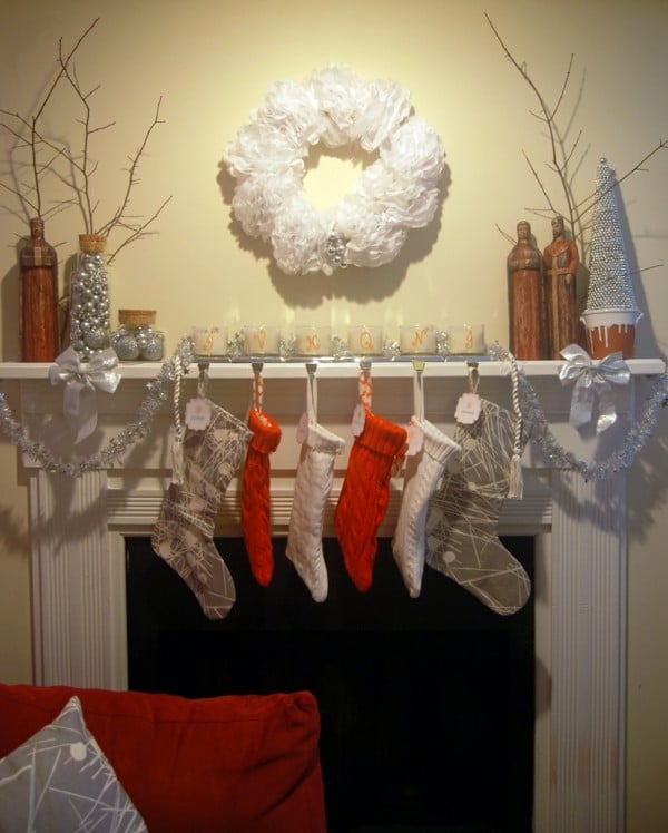 Weihnachtsdeko-Ideen-für-Kamin-weiß-silber