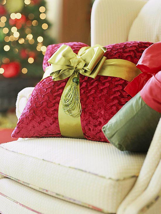Wohnzimmer-weihnachtlich-dekorieren-dekorative-kissen