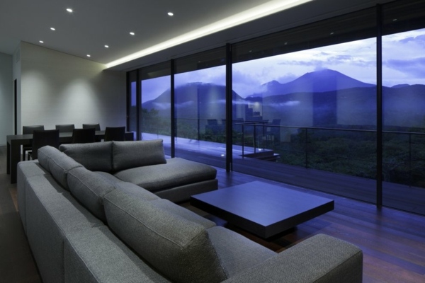 blaue-LED-Beleuchtung-Wohnzimmer