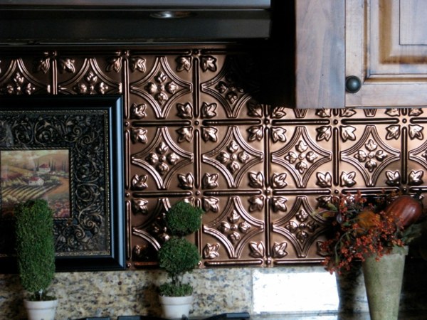 bronze-Küchen-Fliesen-Wandgestaltung